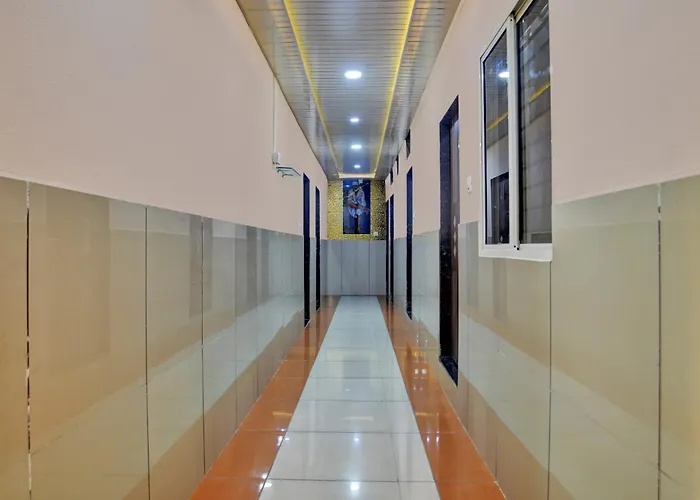 Hotel O Sai Sahara Indore